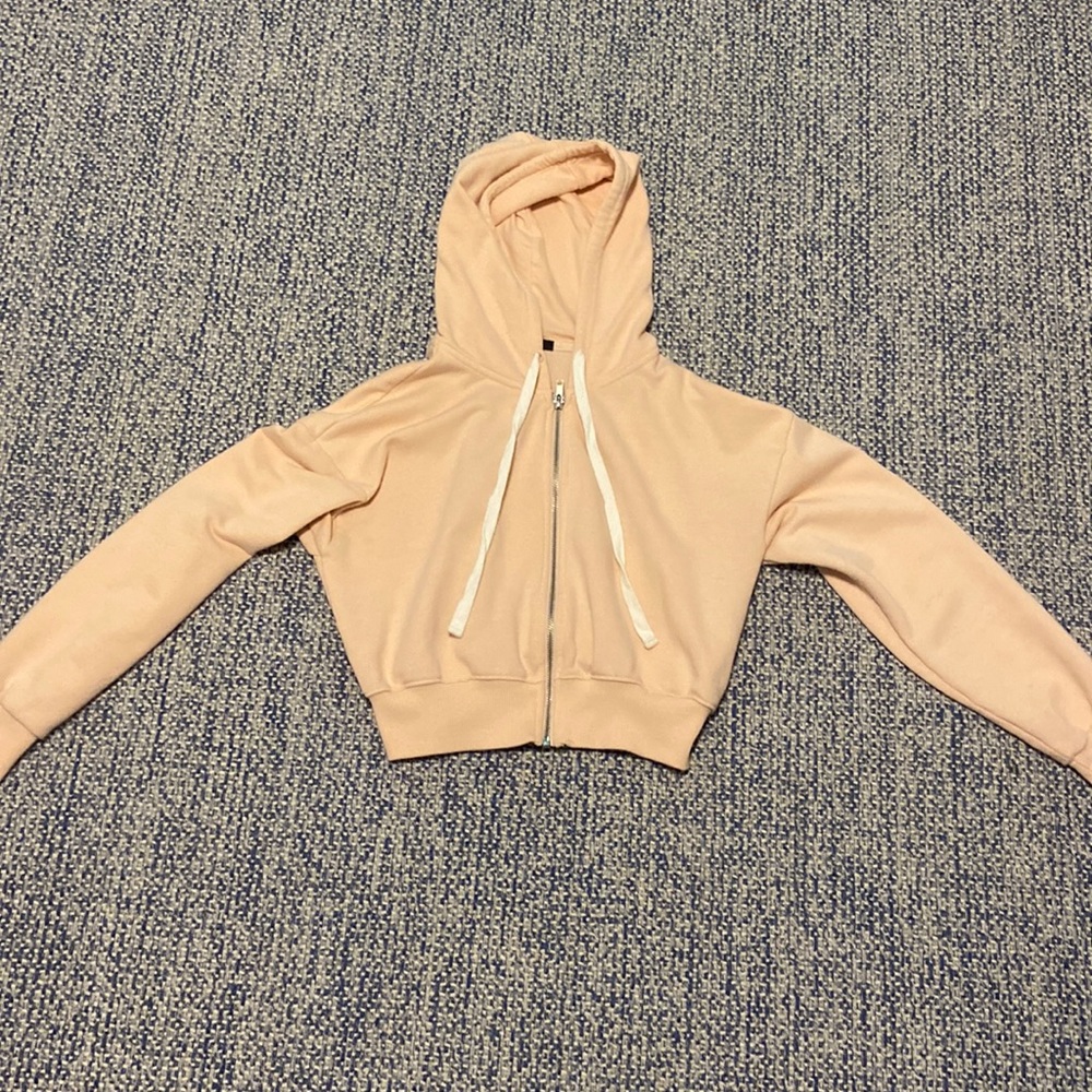 Cropped hoodie size small